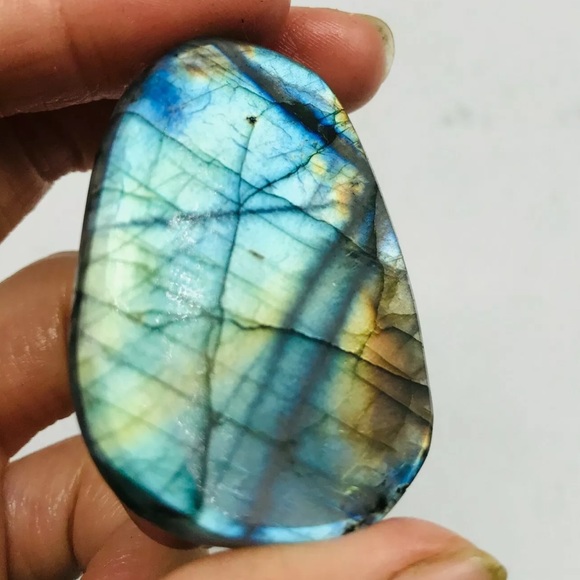 Wow! ✨Charged✨carved labradorite Buddha gemstone - Picture 5 of 5